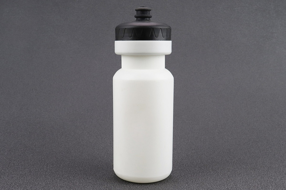 Фляга пластикова 600мл, з захисною кришкою, біла HW72 Київ - фото 1