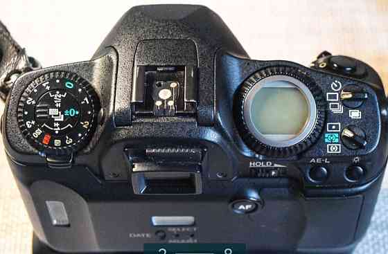 Фотоаппарат Pentax MZ - S + батарейный блок . Киев