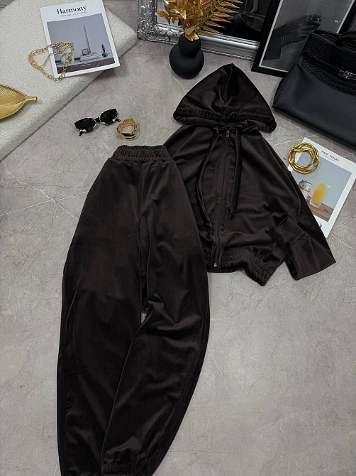 Женский повседневный велюровый костюм двойка: кофта и штаны Шоколадный, 50/52 Одесса - изображение 5