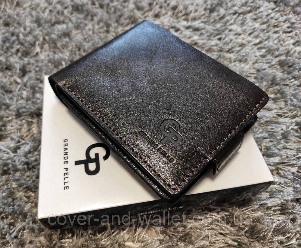 Кожаный мужской кошелек коричневого цвета на магните Grande Pelle Amico Киев - изображение 1