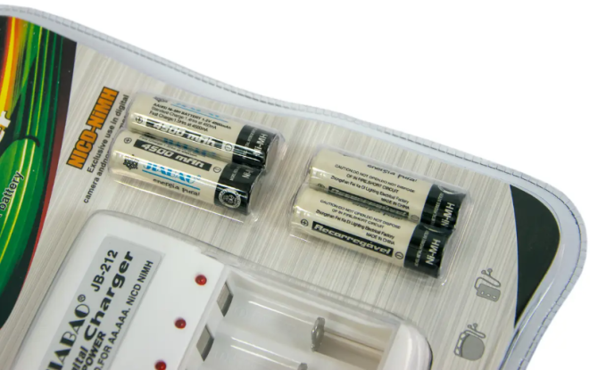 Комплект Зарядне + батарейки пальчик JIABAO 212AA 4 штуки Ni-MH AA 1.2V 3278 Київ - фото 4