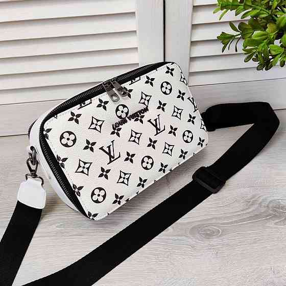 Брендова жіноча сумка. Жіноча сумка маленька через плече. Київ