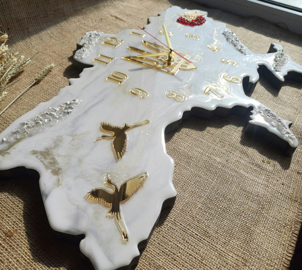 Годинник настінний 100*65 см з епоксидної смоли ручної роботи "Карта України" Дніпро - фото 7