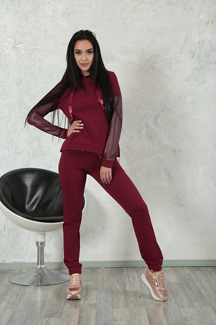 Костюм спортивный женский 