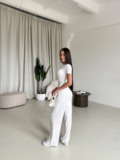 Жіночий стильний еластичний костюм, двойка якісна віскоза Молочний, 42/44 Одеса - фото 3