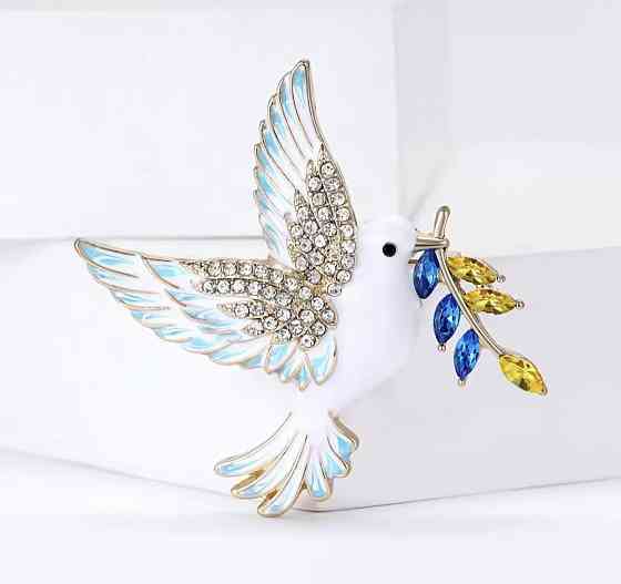 Патріотична брошка "Голуб" в подарунковій коробці Сміла