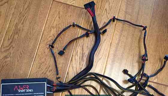 Блоки питания Chieftec 1000 w. Киев