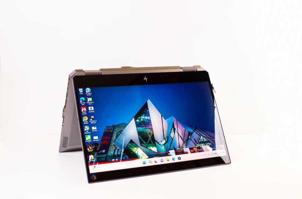 HP ZBOOK STUDIO x360 G5 i7-8850H/ram 32 gb/Ssd 512 gb/15.6