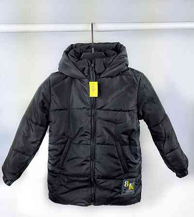 Демисезонная  черная куртка для девочки на 6,7 лет Николаев