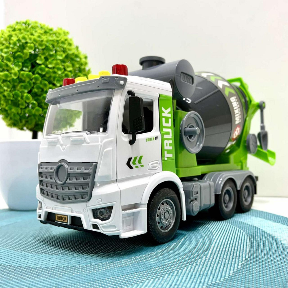 Спецтехніка Бетонозмішувач світло звук рухомі деталі масштаб 1:16 Зелений (ZH 812-1) Чернігів - фото 1