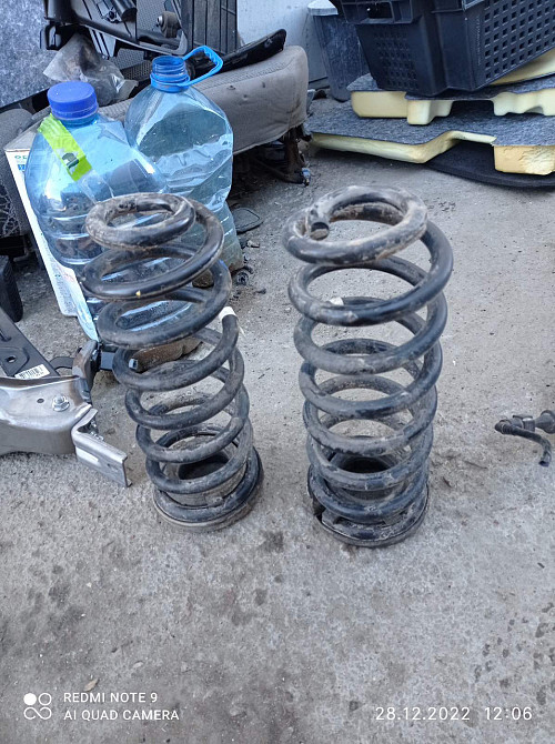 Оригинальная задняя пружина подвески для Kia Sorento 2014–2020 Киев - изображение 1