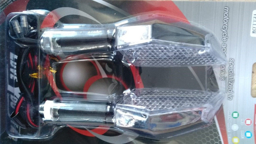 Повороты светодиодные, многоугольные (пара) (черные) ST Мукачево - изображение 1