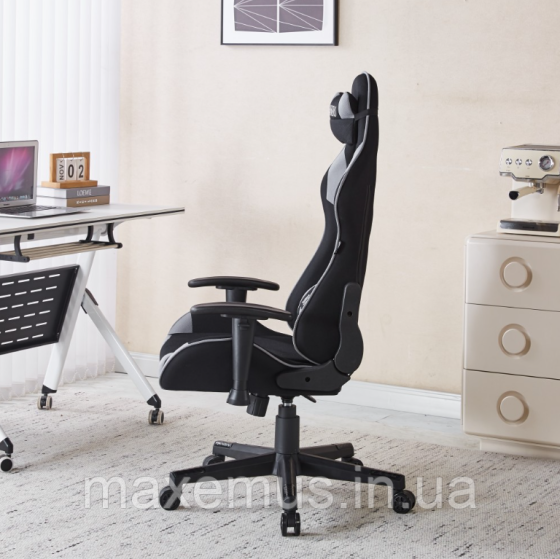 Кресло геймерское из ткани с регулировкой подлокотников B-142 компьютерное кресло для геймера черно-серое Мостиска