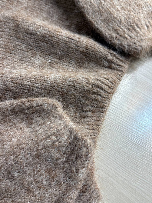 Светр жіночий A-N 08-1 оверсайз з вовною виріз мис, бежевий, one size Київ - фото 12