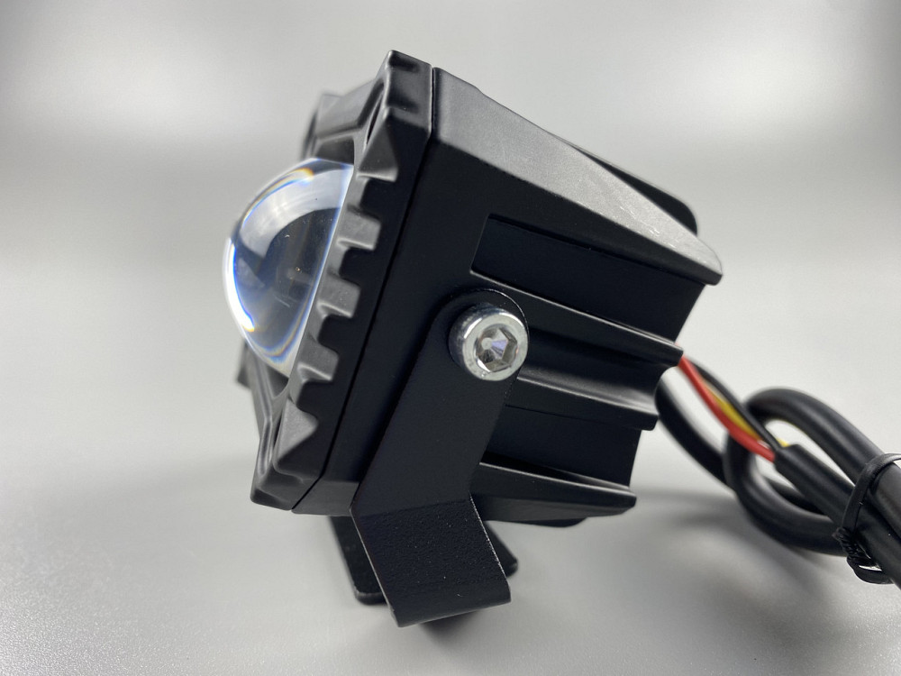 Фара-LED Квадрат 20W светодиодная дополнительная противотуманная led chip CREE 2525 с защитным кожухом Мукачево - изображение 7