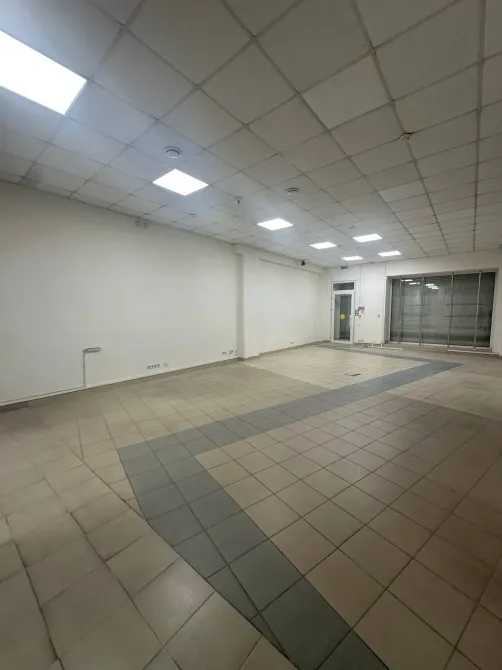 Червона лінія, центр міста. Був "ПриватБанк" Ремонт як на фото Дніпро - фото 8