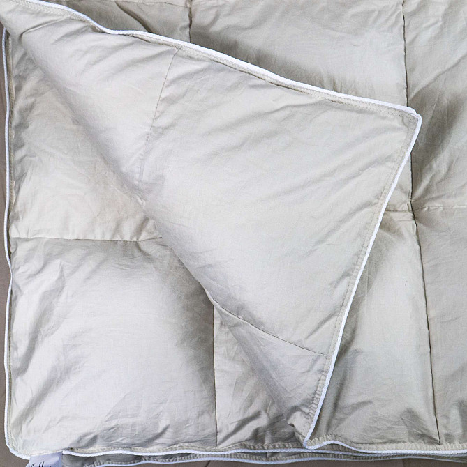 Ексклюзивна пухова Касетна Полуторна ковдра преміум якості YouStar 100% гусячий пух, Сатин, розмір 145х205 см (Бежевий) Суми - фото 8