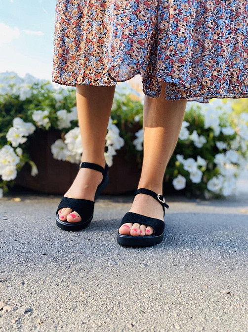 Mermaid Босоніжки жіночі замшеві літні на низькому ходу чорні відкриті Mermaid 20-31 / Стильні Коломыя - изображение 4