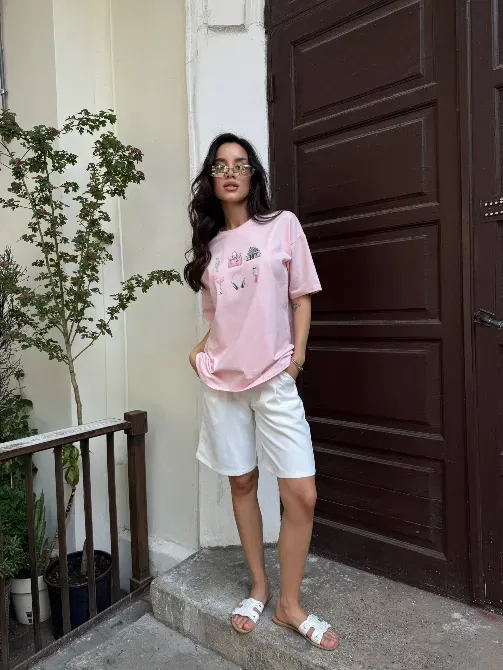 Базова оверсайз футболка з трендовими принтами Одеса - фото 8