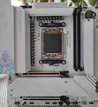 Материнська плата AMD B650M Snow Dream Київ