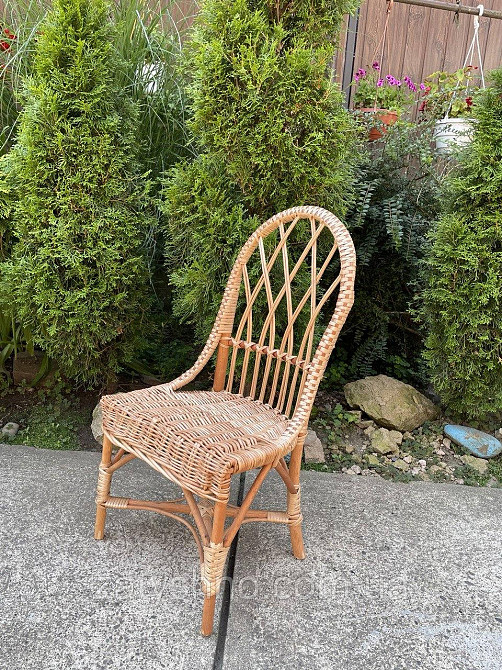 Стульчик плетеный кухонный Киев - изображение 1
