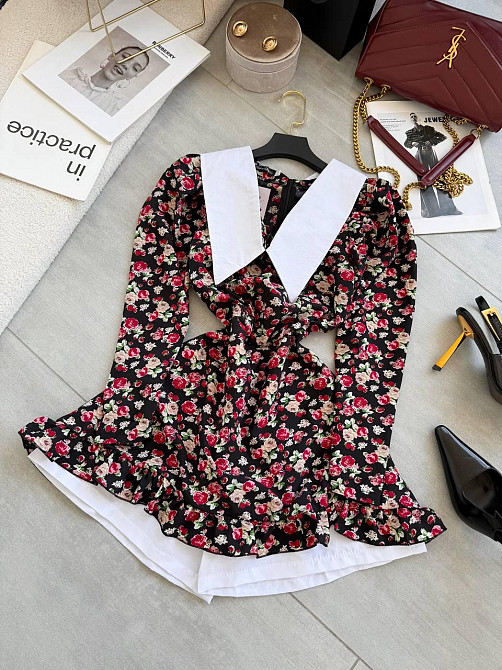 Жіноча романтична мінісукня-комбінезон у квітковий принт із білим коміром софт+котон Чорний, 42/44 Одеса - фото 5