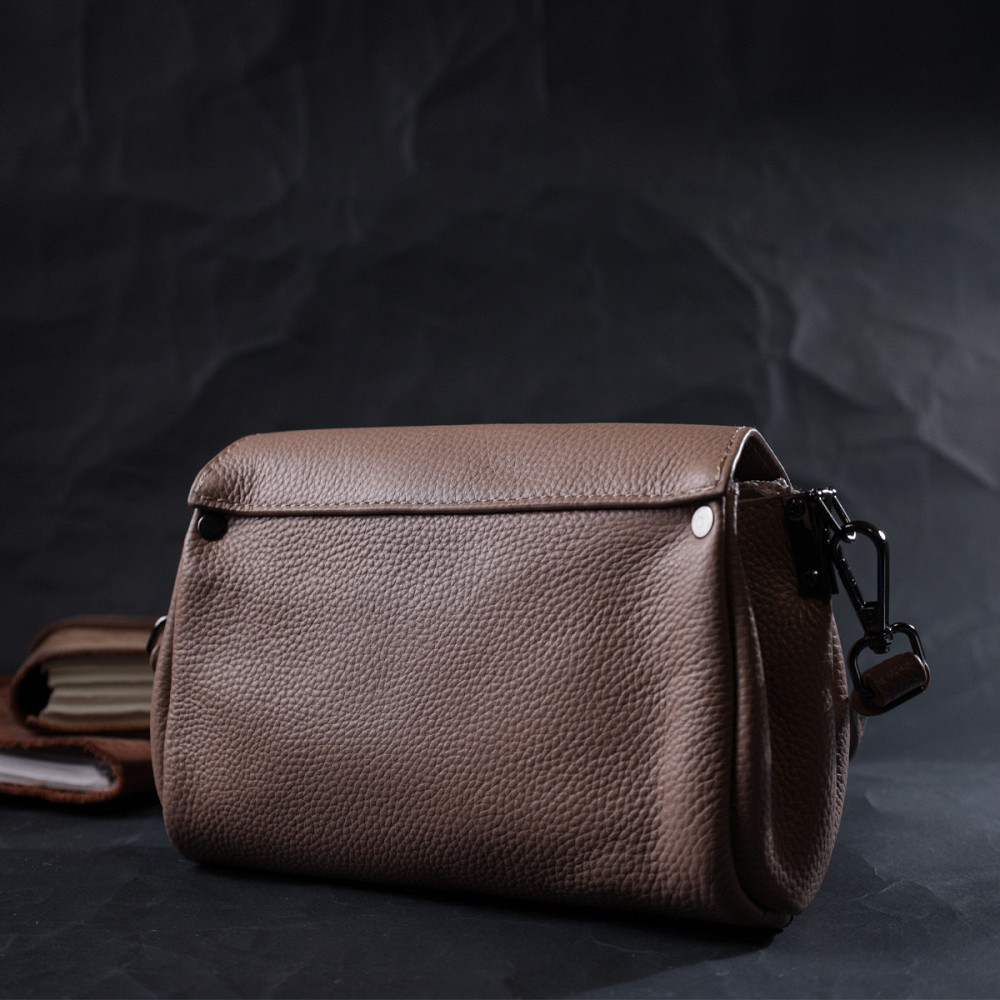Компактна шкіряна сумка з трикутним клапаном Vintage 22256 Бежева Київ - фото 10