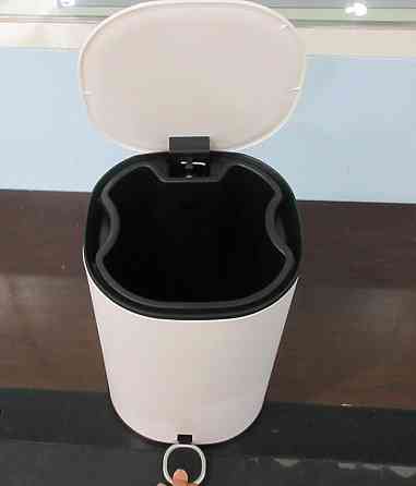 Відро для сміття з плавним закриттям овальне Zerix Prime-TC0105 White 5л колір білий   ( ZX5901 ) 20348 Харьков