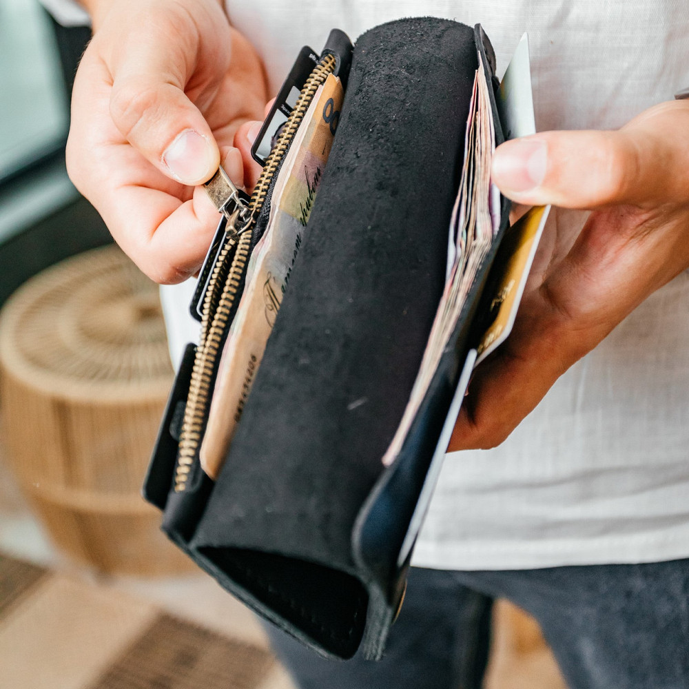 Чоловічий гаманець із натуральної шкіри Crazy Horse, місткий гаманець на кнопках, чорнийMasterSem Київ - фото 4