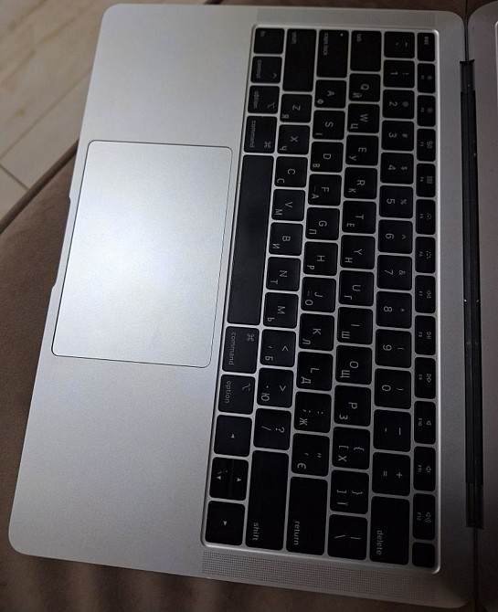 Ноутбук: MacBook Air Silver Core i5 / 16Gb. / 250Gb.Silver Киев - изображение 7