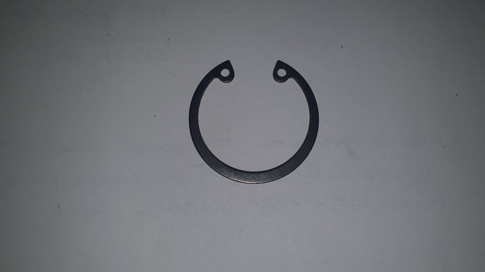 Стопорное кольцо внутреннее W42. СССР. Харьков - изображение 1