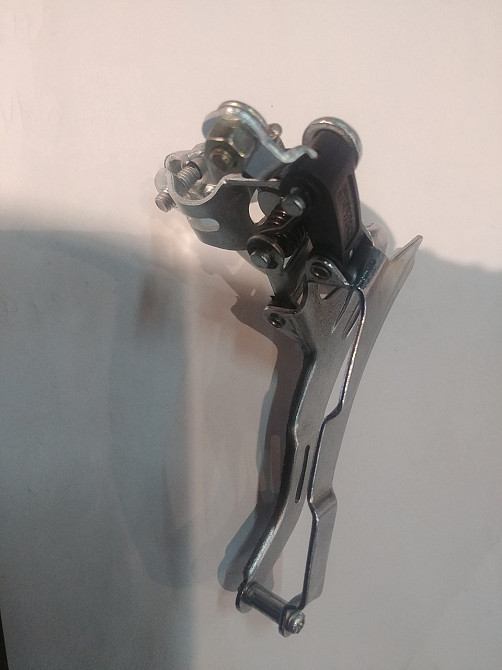 Перемикач швидкостей велосипеда передній (нижня тяга) Мукачево - фото 1