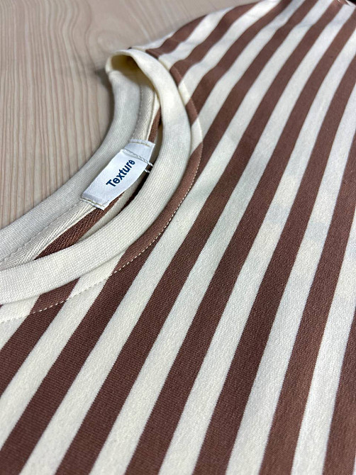 Лонгслів жіночий TEXTURE 1255 реглан смугастий трикотажний оверсайз крій, бежевий, one size Київ - фото 3