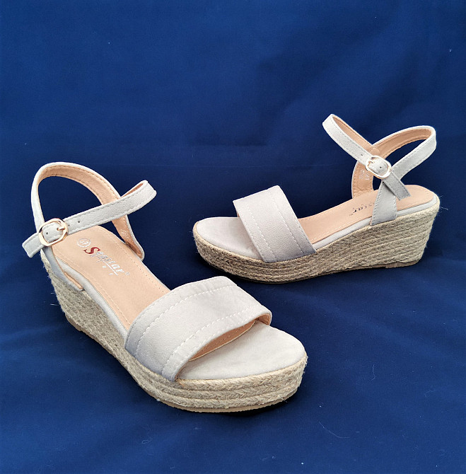 . Жіночі Сандалії Сірі Босоніжки на Танкетці Платформа Бежеві Літні (розміри: 36,37,38,39,40,41) — 32 Дніпро - фото 9