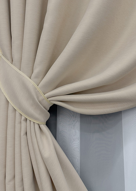 Комплект готовых штор VR-Textil Блэкаут двусторонний Eclipsе № 1789ш Бежевый 150х270 см 2 шт (33-0766) Киев - изображение 5