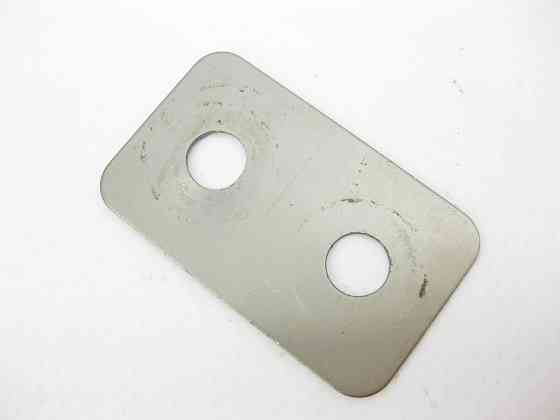 Mercedes-Benz  A1644910118 Підкладна пластина під кронштейн випускної системи GL X164 ML W164 ML GLE W166 GL Одесса