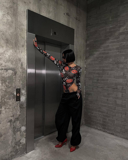 Женский стильный принтованный боди из сетки Одесса - изображение 3