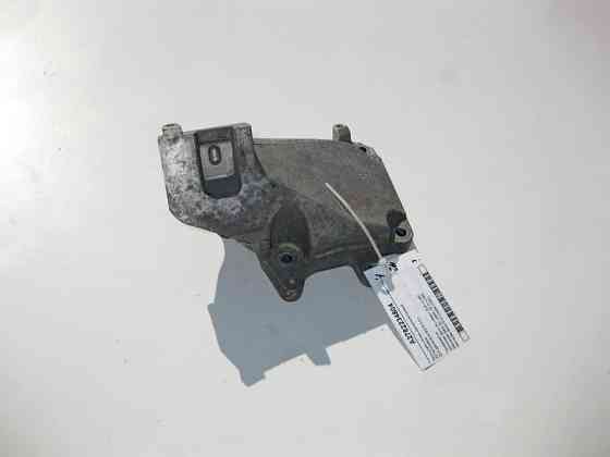 Mercedes-Benz  A2782234804 Кронштейн опори двигуна правий М278 V8 4.6 л ML W166 GL X166 Одеса