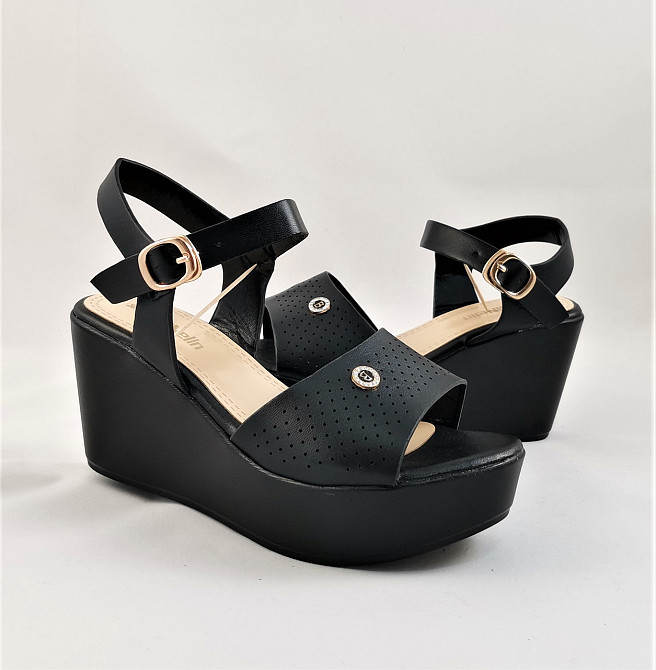 Жіночі Сандалі Босоніжки на Танкетці Платформа Чорні Літні (розміри: 38,39,40) - 15 Дніпро - фото 8