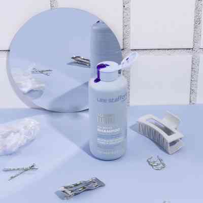 Шампунь Lee Stafford Bleach Blondes Ice White Toning Shampoo 250 мл (5060282705579) Винница