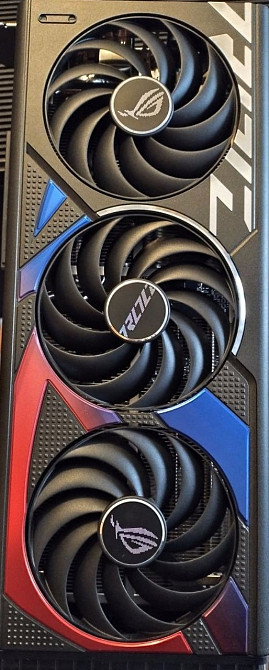 Видеокарта ASUS ROG Strix RTX 4070 OC 12Gb. Киев - изображение 3