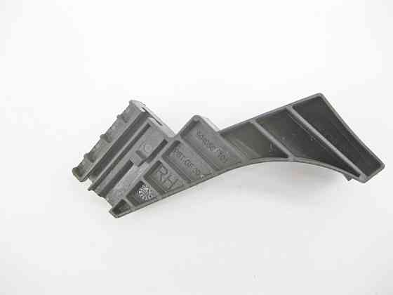 Mercedes-Benz  A1647330414 Тримач - кронштейн рами ручки на замку задніх правих дверей GL X164 ML W164 Одеса