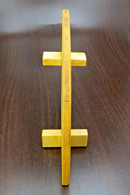 Угловая настенная полка 