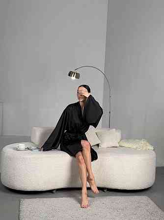 Женский короткий халат на запах с широким рукавом из шелка армани Черный, Oversize 42/46 Одесса