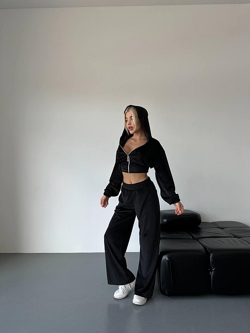 Жіночий стильний прогулянковий костюм-двійка: кофта та штани велюр-плюш Чорний, 42/46 Одеса - фото 9