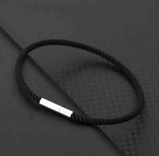 Браслет из шнура с металлической застёжкой — чёрный Киев