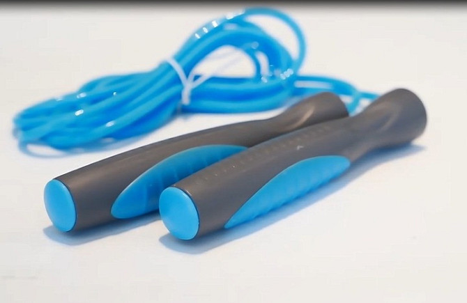 Скакалка PowerPlay 4204 Classic Jump Rope Блакитна (2,7m.) Кам'янське - фото 6