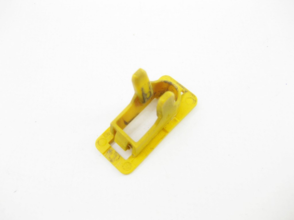 Mercedes-Benz  A2468870103 Втулка на капоті для опори CLA Shooting Brake X117 CLA C117 GLA X156 A-class W176 B-class W242 B-class W246 Одеса - фото 5