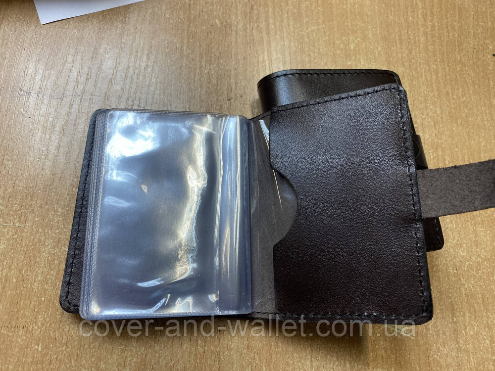 Коричнева візитниця ручної роботи на кнопці Grande Pelle Київ - фото 7