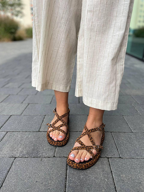 Dino Vittorio Босоніжки замшеві жіночі леопардові літні / Босоніжки натуральна замша Dino Vitto Коломыя - изображение 4